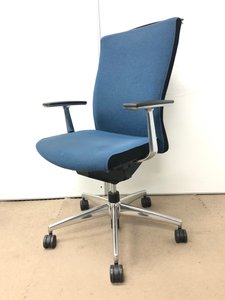 新品定価12万円【カジュアルで自宅にぴったり】珍しい触り心地、座り心地！コクヨ製のプントチェア！