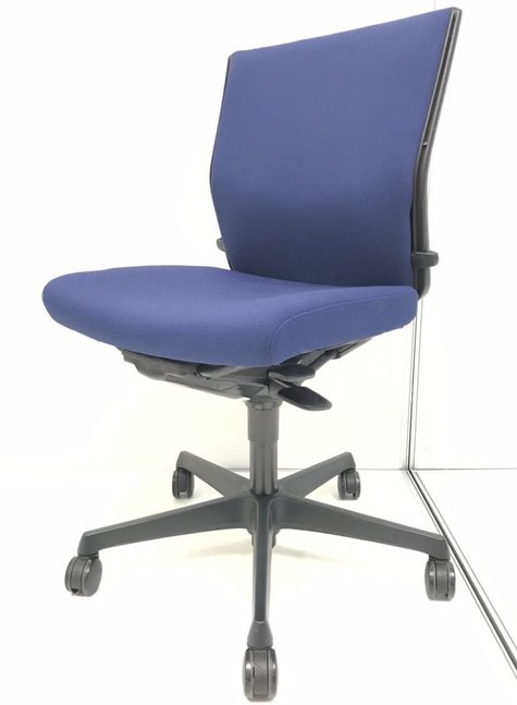 【中古】エスクード（クッション）   オカムラ（okamura） 肘無ローバックチェア