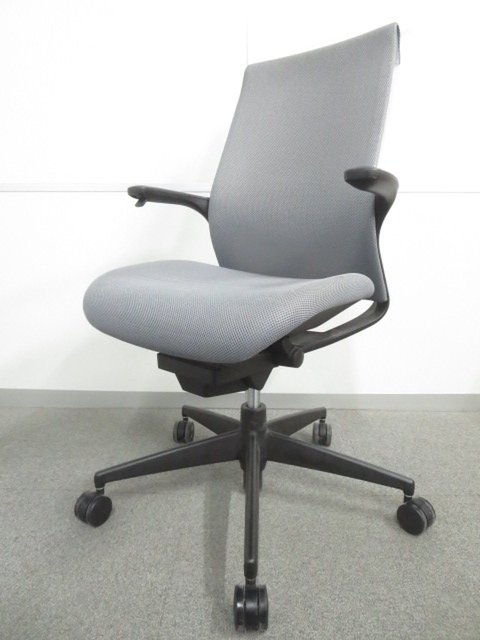 【中古】エムフォー（樹脂脚）   コクヨ（KOKUYO） 肘付ハイバックチェア