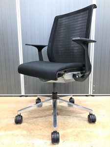 【2脚入荷】3Dニットが特徴的!!独特の座り心地のデスクチェア【中古】【オフィス家具】【東京】【大阪】【愛知】【岐阜】