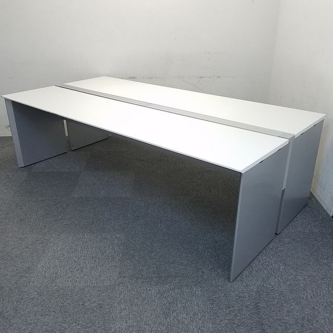 【人気商品】次世代ワークステーションの決定版！中古　フリーアドレスデスク　オフィスデスク　テレワーク　W2400
                        ワークヴィスタ 
                                    中古
            