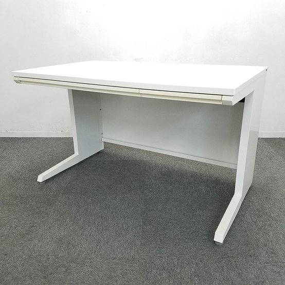 【中古】アドバンス   オカムラ（okamura） 平机