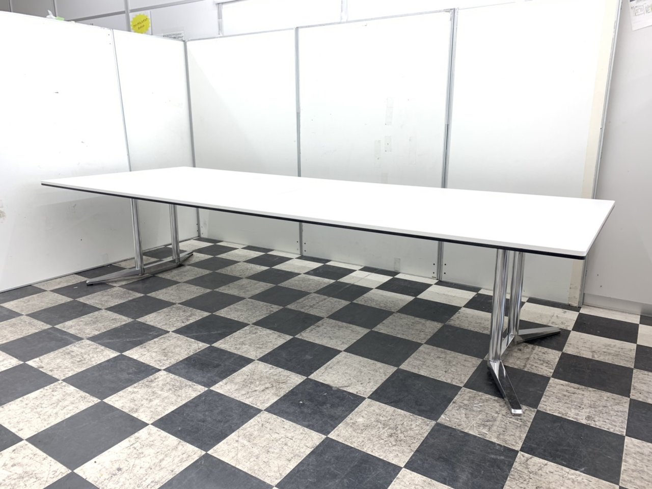 【スタイリッシュな会議テーブル】オカムラ/ラティオⅡ/ホワイト×ブラック/ツートンカラーがおしゃれな大型テーブル★
                        ラティオⅡ 
                                    中古
            