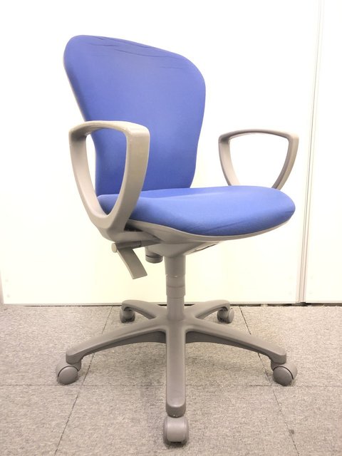 【中古】レグノ   コクヨ（KOKUYO） 肘付ローバックチェア