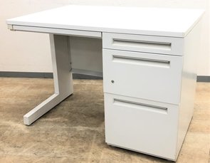 【即完売必至！】■ウチダ　スカエナシリーズ　ホワイト　■片袖デスク　W1000mm【省スペースに設置！】