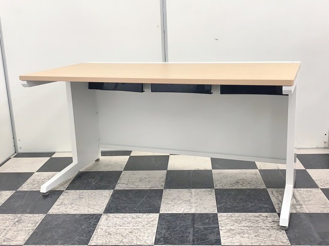 【中古】アドバンス   オカムラ（okamura） 平机