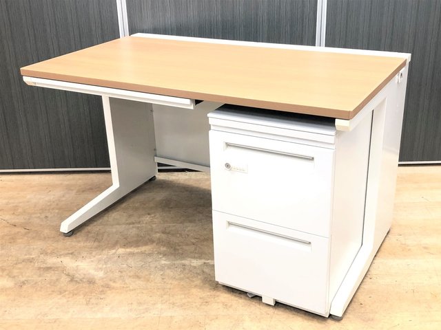 【中古】アドバンス   オカムラ（okamura） 片袖机