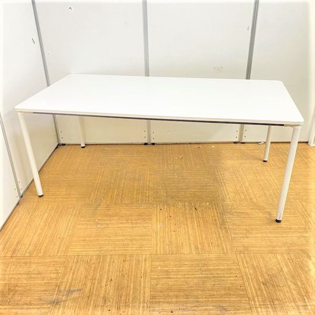 【推奨使用人数4〜6名】ホワイトカラーで明るい雰囲気！
                        DCシリーズ 
                                    中古
            