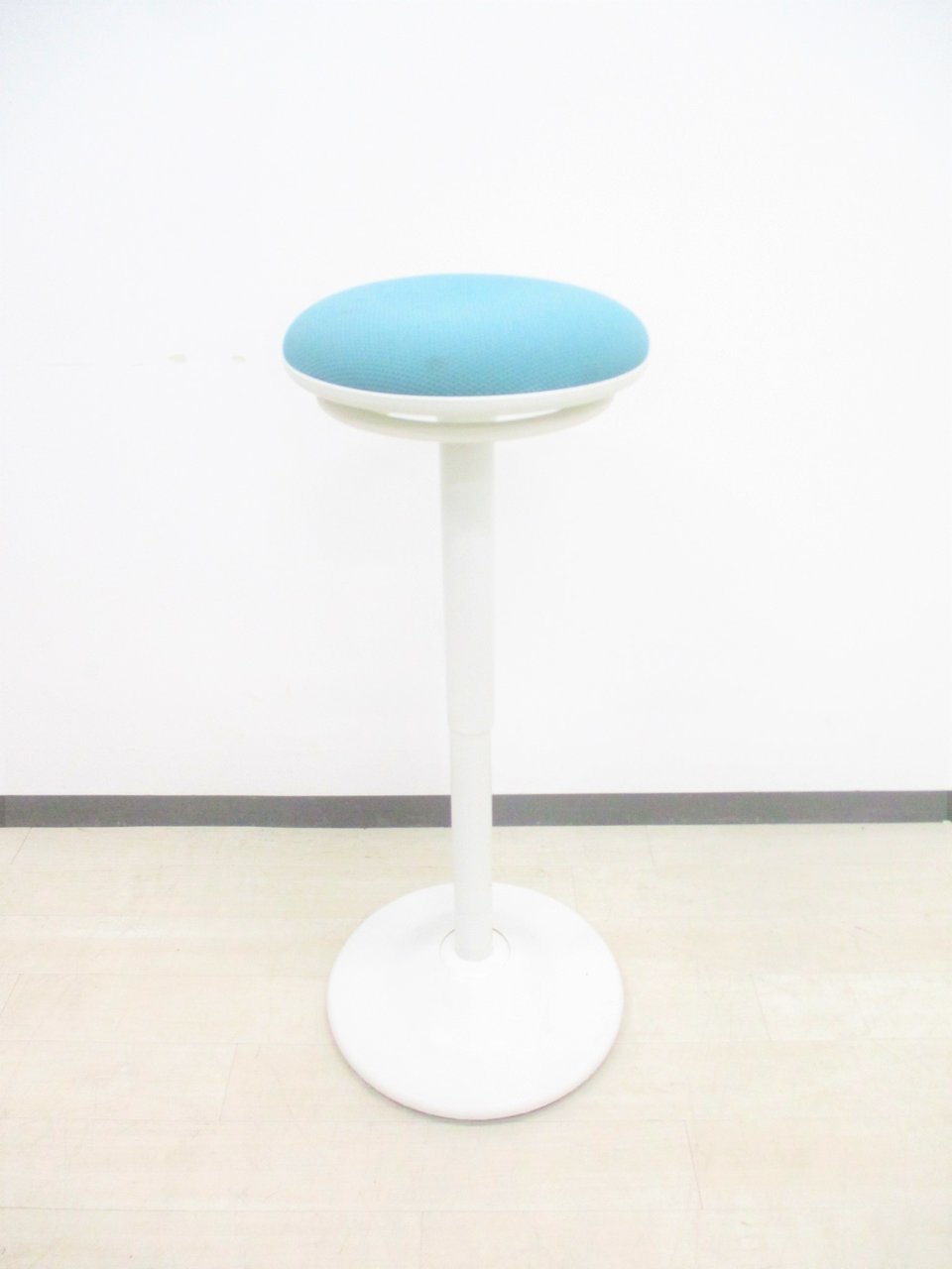 【H565～815mmで昇降！】 『立つ』と『座る』の良いとこどり！働き方改革の必需品！オカムラ/ピルエット【値下品】
                        Pirouettoシリーズ 
                                    中古
            