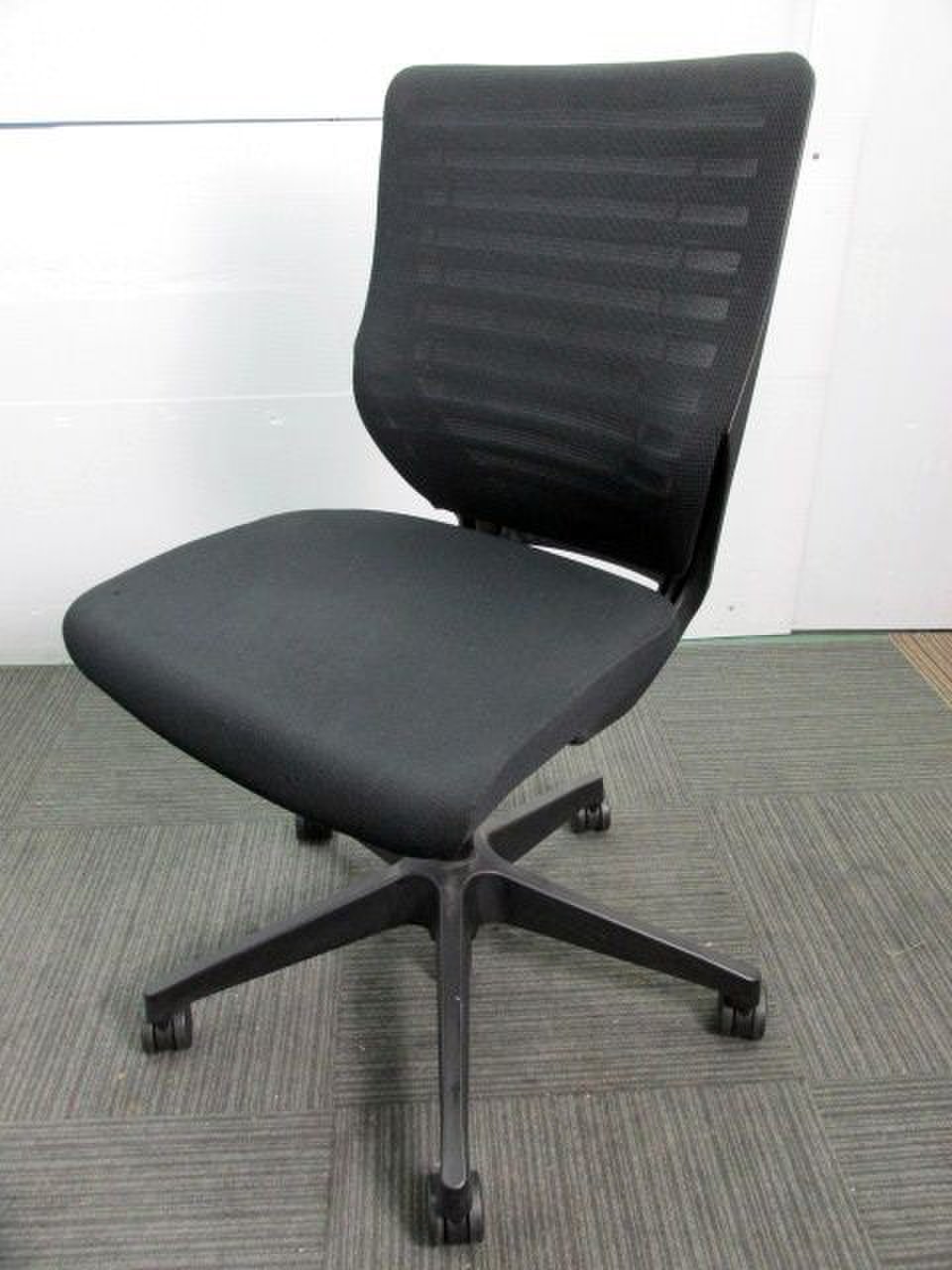 イトーキ｜エピオス｜ブラック｜メッシュ｜ 【中古品】【新大阪】【北区】【淀川区】【北摂】【起業】

                        エピオス 
                                    中古
            