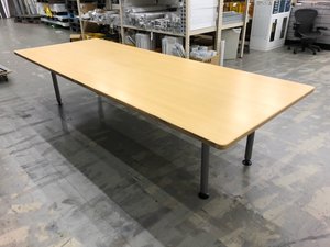 【店頭在庫有り】大型テーブルが入荷【組立必要】