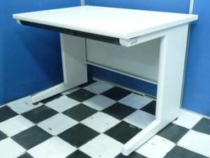 【5台限定】イトーキ｜CZ｜コンパクトなW1000サイズ！ホワイトがオフィスを明るくします！【関西在庫数ナンバーワン・尼崎店】