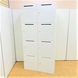 【2台入荷】ブレイク中のパーソナルロッカー！！投入孔付きで使い勝手抜群！！