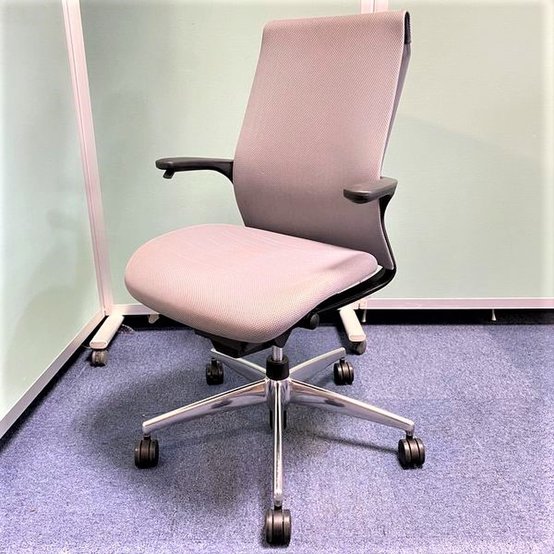 【中古】エムフォー（アルミ脚）  CRS-G2201 コクヨ（KOKUYO） 肘付ハイバックチェア