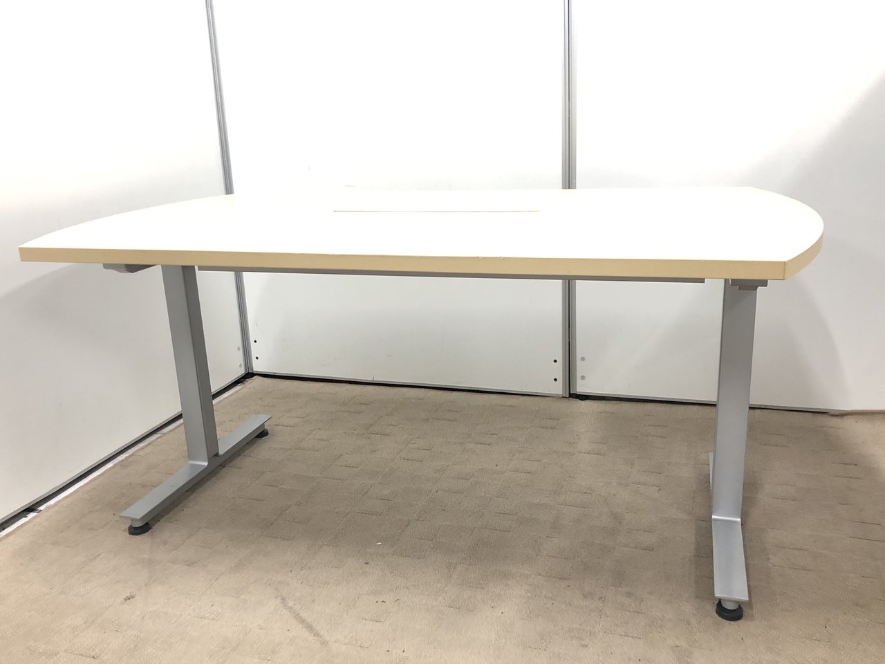 アーチ形　蒲鉾型　半月型・・・呼び名はいろいろ　ゆるいカーブがオシャなのよ！
                        その他シリーズ
                                    中古
            