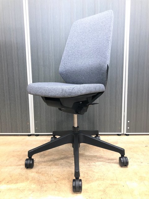 【中古】ノート  KJ-170JE-T1T3 イトーキ（ITOKI） 肘無ハイバックチェア