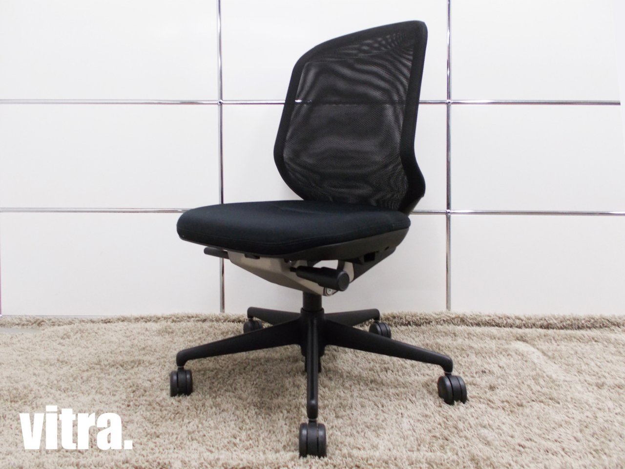 vitra/ヴィトラ MEDA PAL/メダパル アームレス キャスターチェア メッシュ hhstyle
                        メダパル 
                                    中古
            