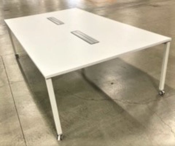 【中古】アプションフリー  DYAFAP MG99 オカムラ（okamura） ミーティングテーブル（会議机）