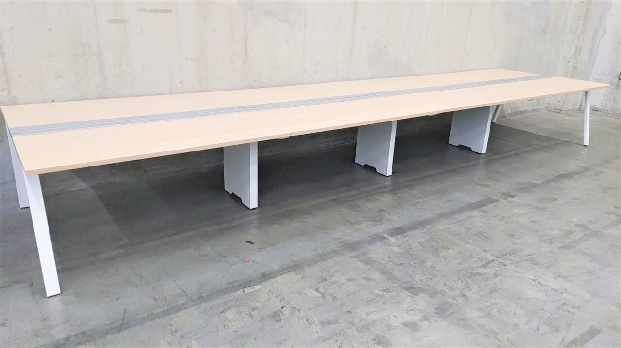 【全店共通商品】【関東倉庫在庫品】大量入荷品！木目のフリーアドレスデスク【中古】【オフィス家具】【東京】【大阪】【愛知】【岐阜】【滋賀】【長野】
                        マニフォールド 
                                    中古
            