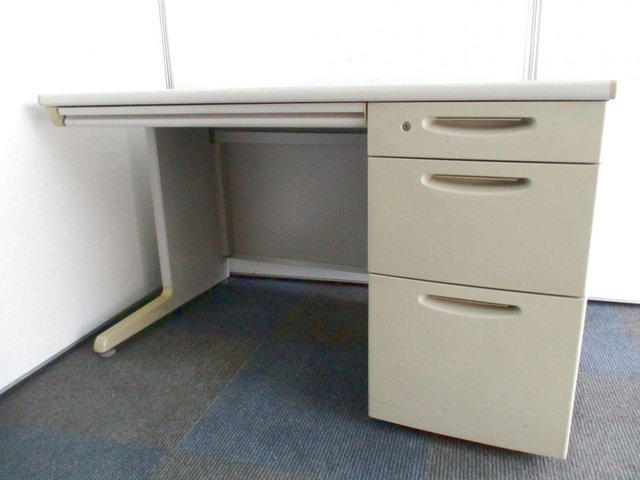 【中古】SDデスクシステム   オカムラ（okamura） 片袖机