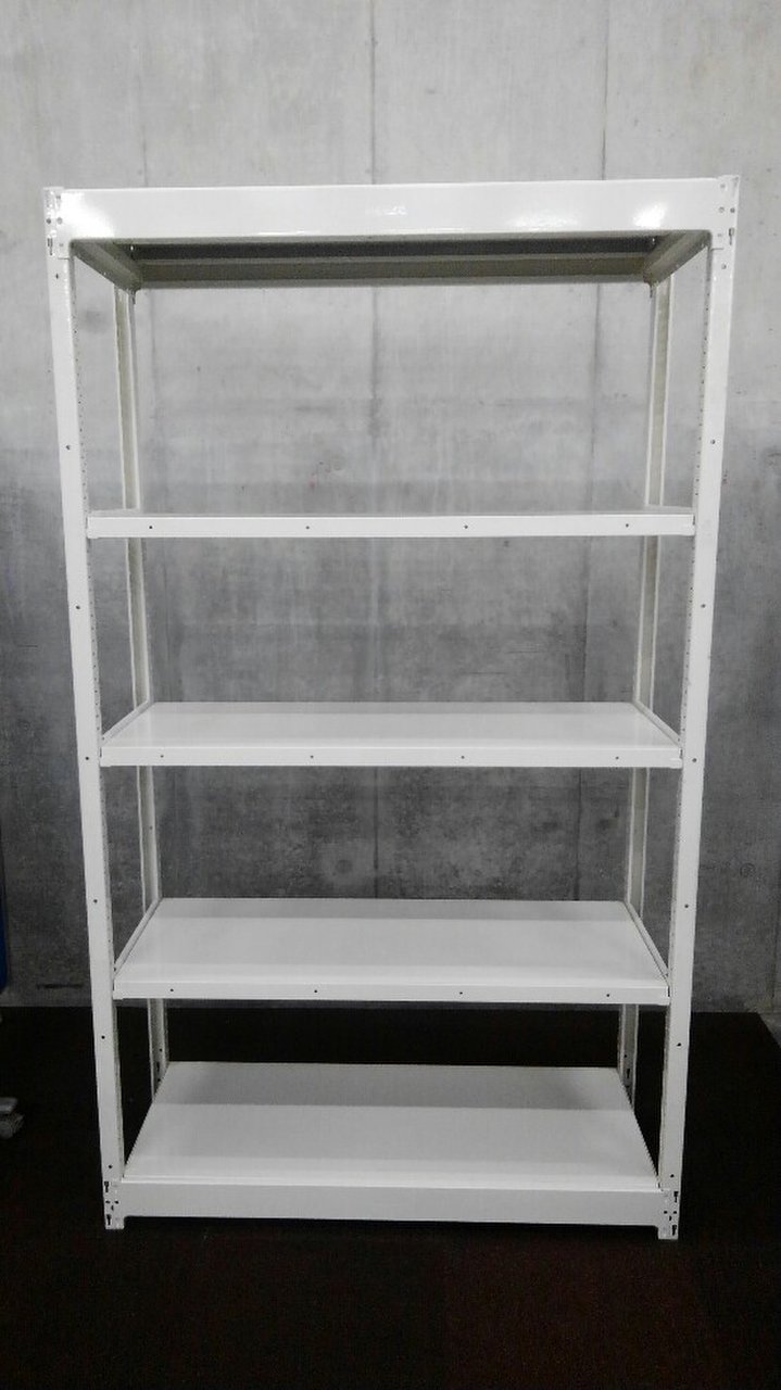 オカムラのW1230の軽量ラックが大量(18台)入荷致しました。　注)呼称W1200/D450　実寸W1230/D470　天地5段　耐荷重：段/100kg　ボルトレスなので組立も簡単！ 
※マテハン本舗の中古商品は、千葉県柏市に在庫がございます。
                        不明
                                    中古
            