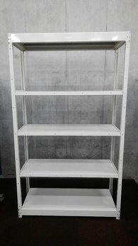 オカムラのW1230の軽量ラックが大量(18台)入荷致しました。　注)呼称W1200/D450　実寸W1230/D470　天地5段　耐荷重：段/100kg　ボルトレスなので組立も簡単！ 
※マテハン本舗の中古商品は、千葉県柏市に在庫がございます。