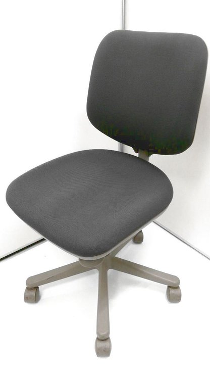 【中古】CG-E  CG14GZ オカムラ（okamura） 肘無ローバックチェア