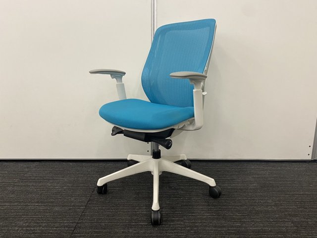 【中古】シルフィー（クッション）   オカムラ（okamura） 肘付ハイバックチェア