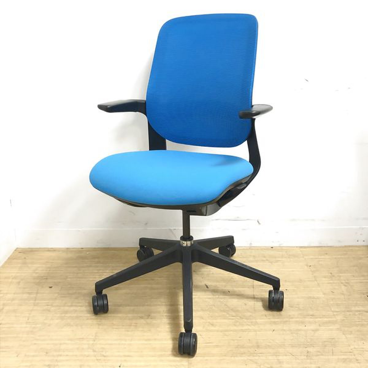 1脚限り｜FURSYS社　T250　シンプル機能　
                        T250
                                    中古
            