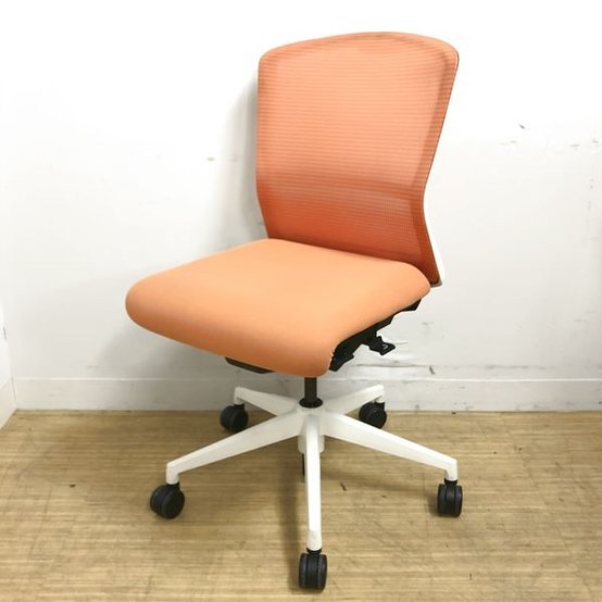 【中古】エルフィ   ウチダ（UCHIDA) 肘無ミドルバックチェア