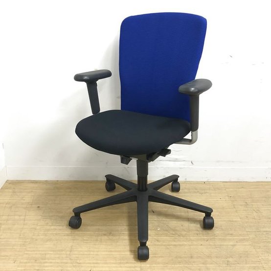 【中古】ルディオ   ウチダ（UCHIDA) 肘付ハイバックチェア