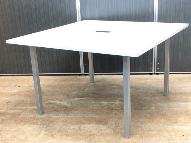 【中古】その他シリーズ  オカムラ（okamura） ミーティングテーブル（会議机）