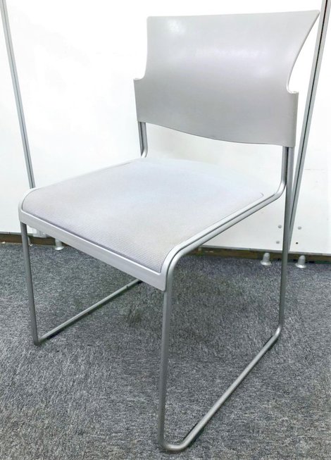 【中古】8118シリーズ  8118GZ-FD42 オカムラ（okamura） スタッキングチェア