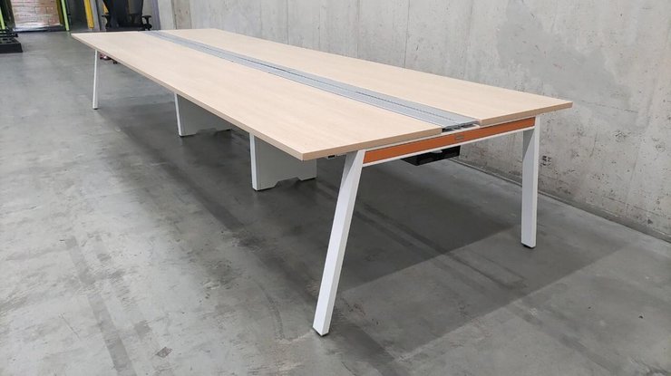 【中古】マニフォールド   オカムラ（okamura） フリーアドレスデスク