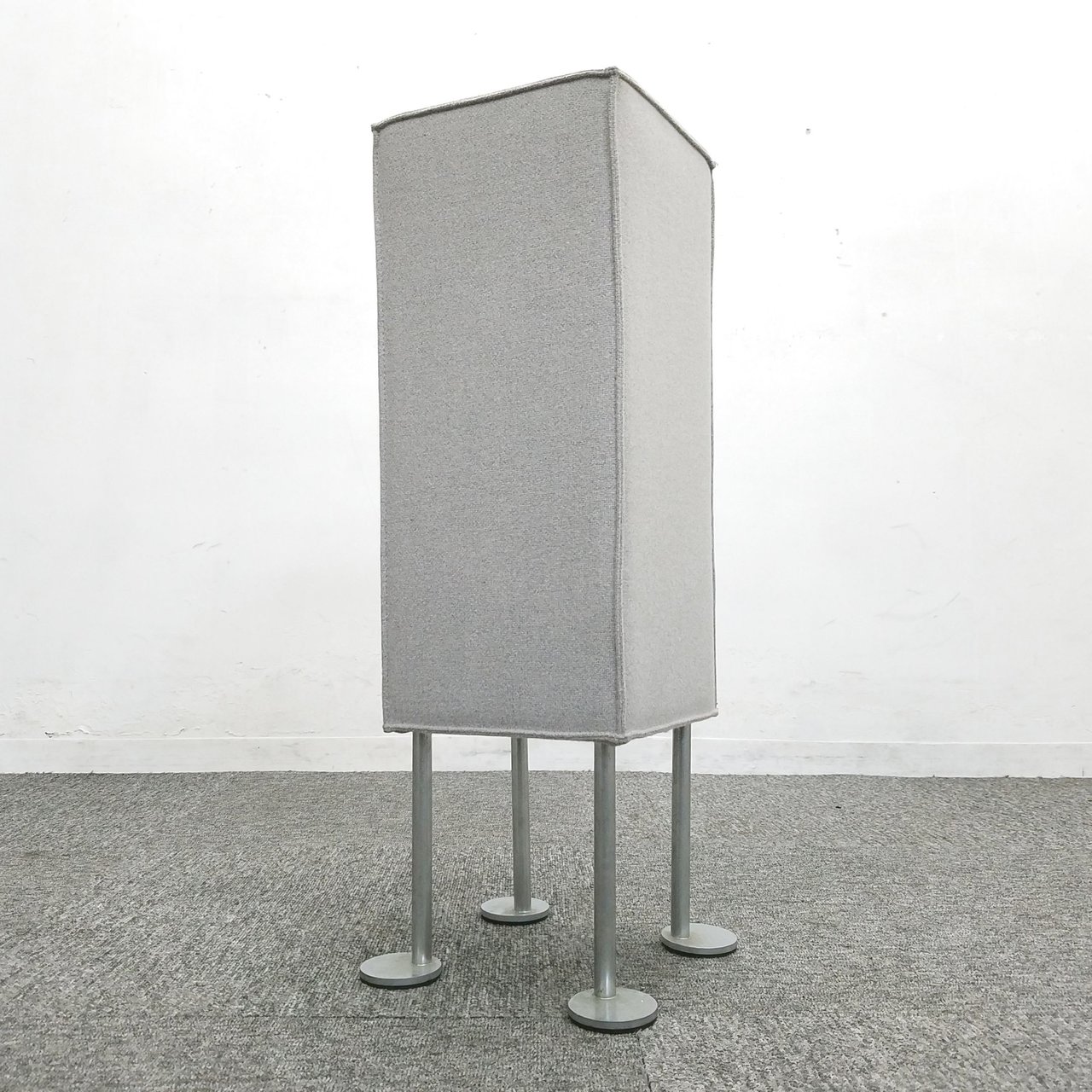 【1台限定】コミュニケーションスツール入荷！中古　スツール　おしゃれ　お洒落　シンプル　ハイタイプ　内田洋行
                        SQスツール
                                    中古
            