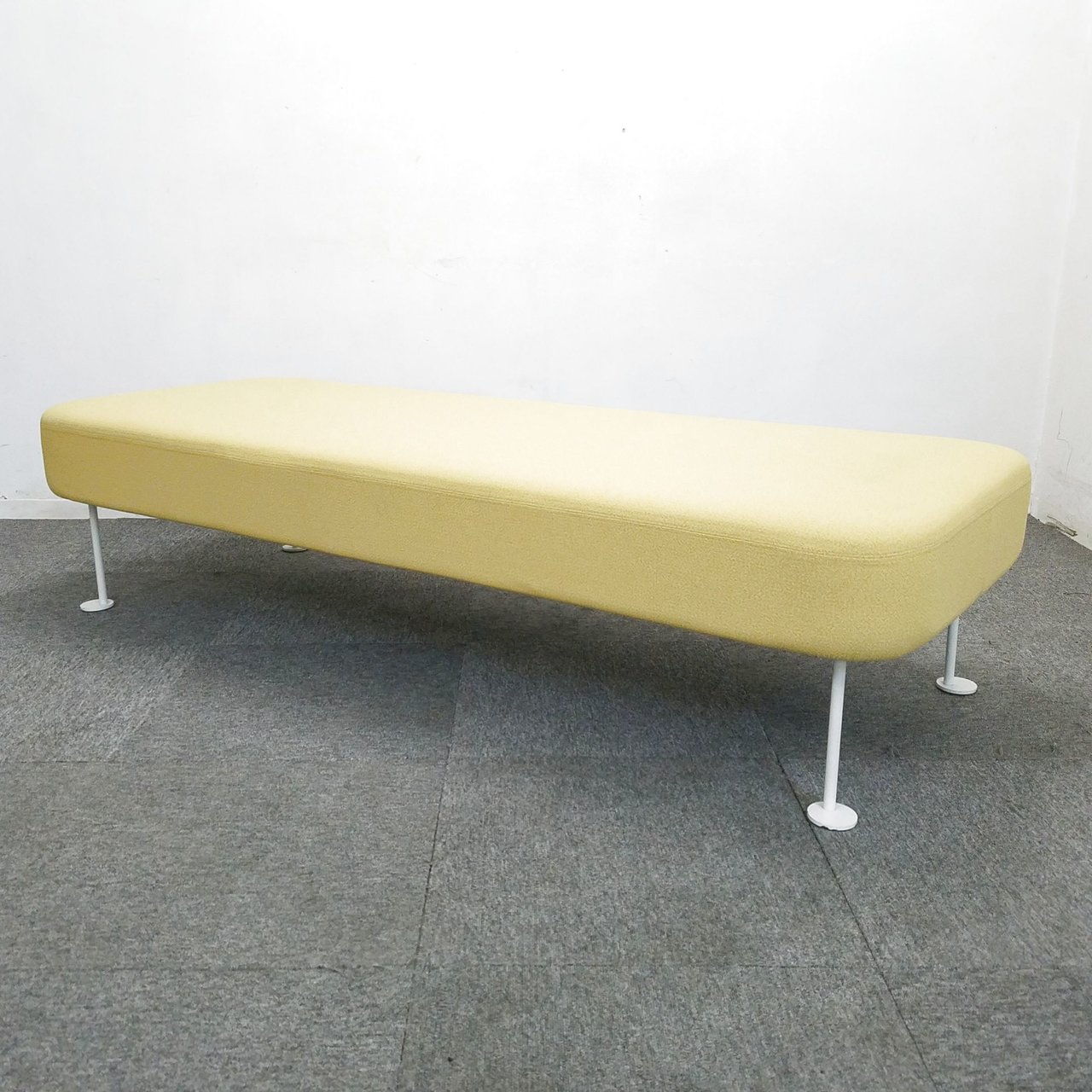 【限定1台】内田洋行現行モデル「pilvio2（ピルヴィオ）」ソファ入荷！中古　ソファ　ベンチ　背無しソファ
                        pilvio 
                                    中古
            