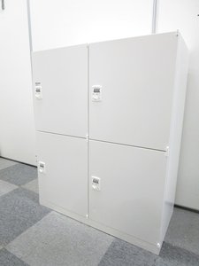 【2台入荷】オカムラのレクトラインロッカー/4人用パーソナルロッカー入荷です！【定番のホワイトロッカー】