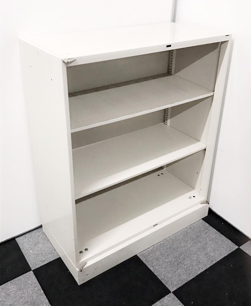 【本棚】としても使用可能！！お客様に見せるカタログやサンプル置きにも！！
                        42 
                                    中古
            