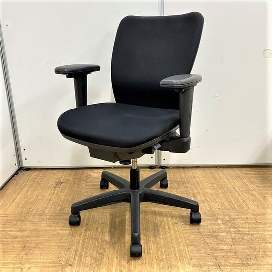 【中古】Belfino  TOYOSTEEL 肘付ローバックチェア