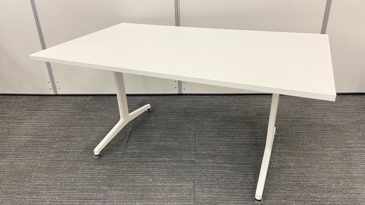 【4人用でお使い頂けます！】コクヨ製品　ミーティングテーブル　ホワイト
                        MTT-JT159MAW
                                    中古
            