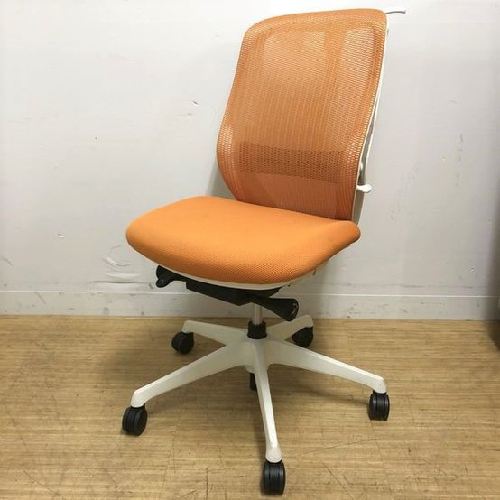 【中古】シルフィー（メッシュ）   オカムラ（okamura） 肘無ハイバックチェア