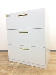 【施錠可能！】
引き出しタイプの書庫入荷！
かがまずに書類が見える人気者！
※取っ手部分に日焼け有の為、特価
■内田洋行/HS（ハイパーストレージ）