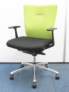 【長く愛されています！】ライトグリーン！疲れている目に優しい色！