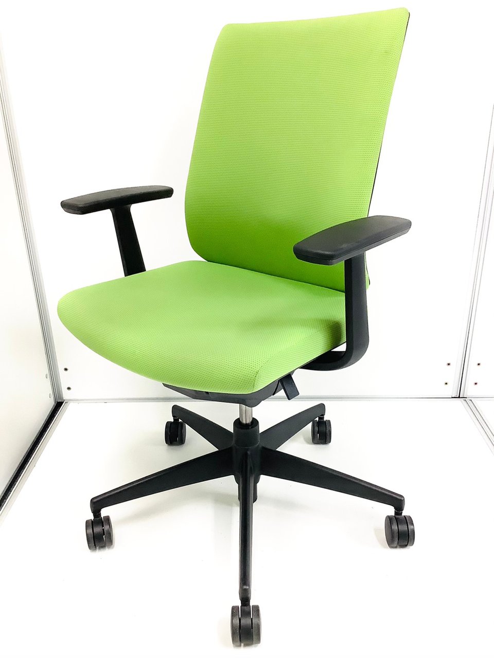 大人気／定番／ハイスタンダード／T型肘　◆KOKUYO／コクヨ◆ウィザード／Wizard
                        ウィザード 
                                    中古
            