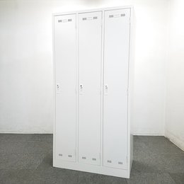【新古品】【3人用ロッカー】【生興製】【状態A】【ホワイト】【ロッカー】【3台入荷】【鍵付】