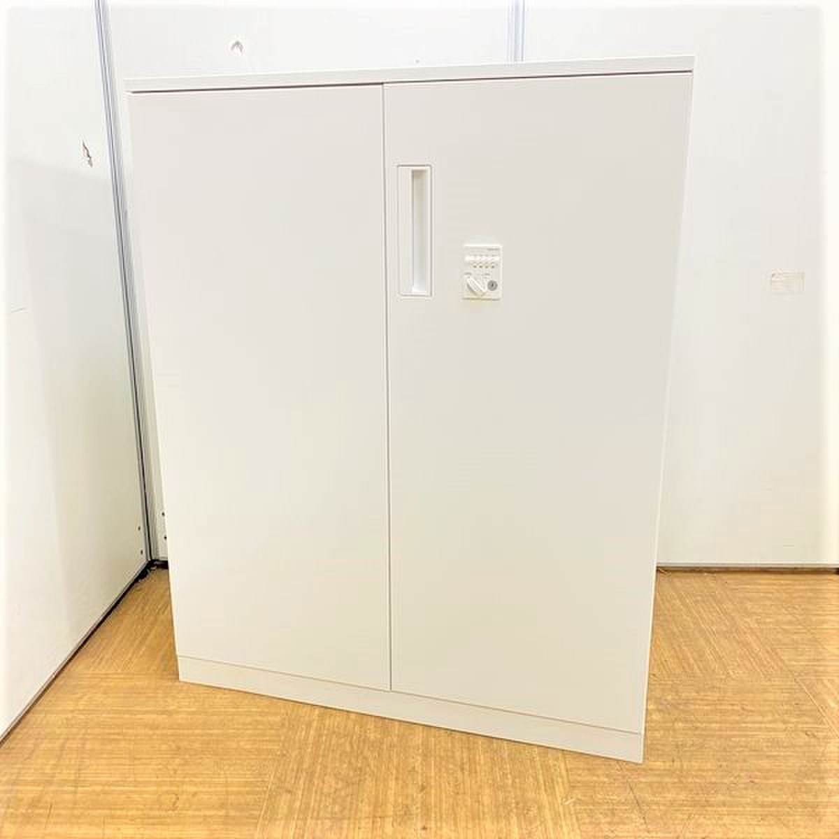 【9台限定】マスターキー付属しないため、特価でのご提供！！ダイヤル錠タイプ　
                        エディア 
                                    中古
            