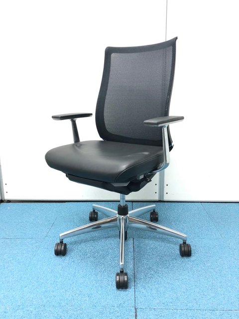 【中古】ベゼル（アルミポリッシュ脚）   コクヨ（KOKUYO） 肘付ハイバックチェア