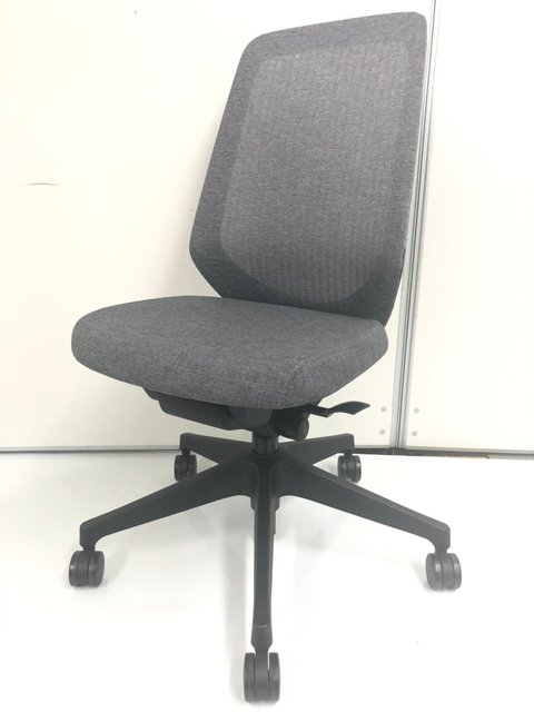 【イトーキハイバックチェア】ノートチェア入荷！【座り心地がフワフワ】