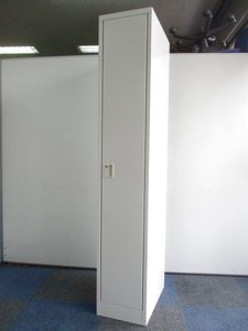 【イトーキ】【1人用ロッカー】【W型】【シリンダー錠】【HDW-0311S-W9】【スリム】【掃除用具入れ】