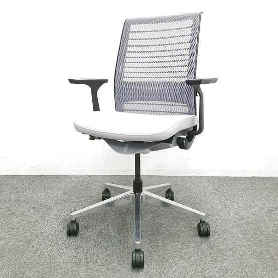 【中古】シンク2   Steelcase（スチールケース） 肘付ハイバックチェア